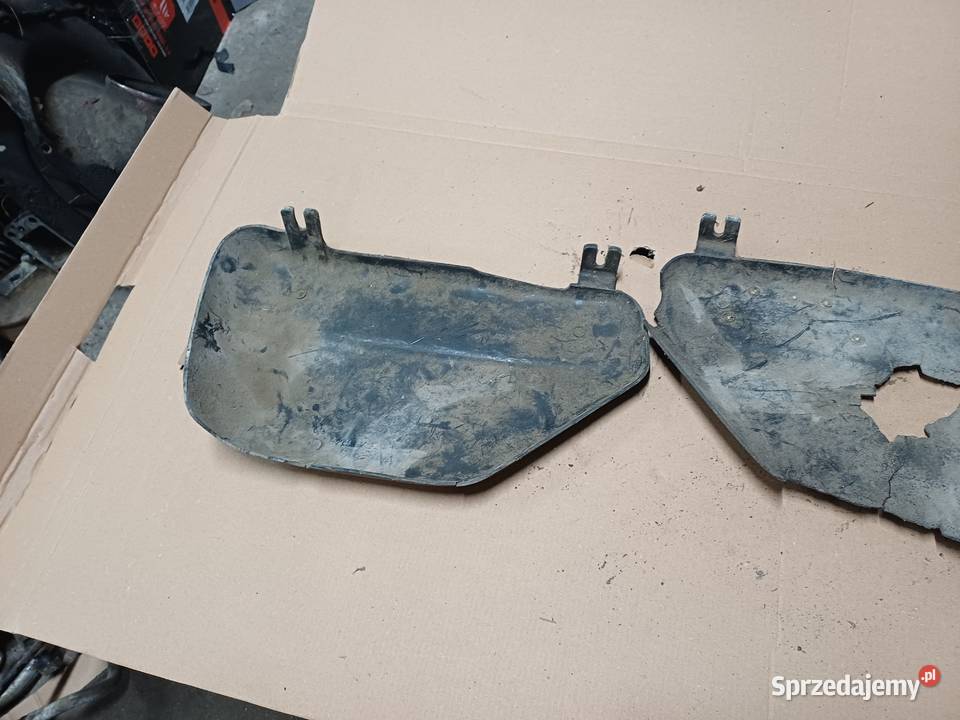 Boczki Komplet Wsk 125 175 uszkodzone Wysyłka Łowicz sprzedam