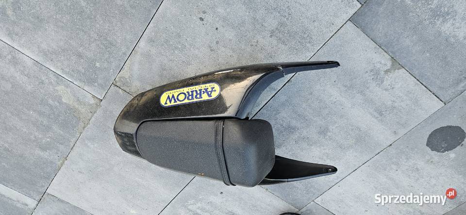 Ogon zadupek prawy lewy siedzenie pasazera Rybarzowice