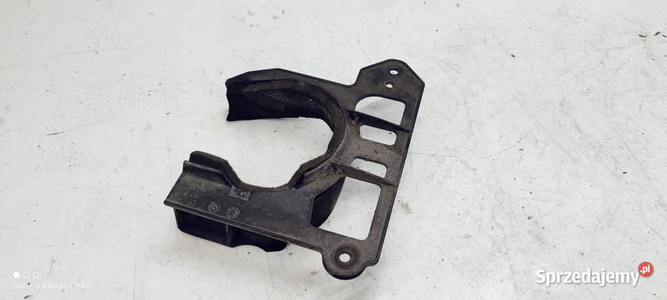 OSŁONA PÓŁOSI LEWA AUDI A4 B8 A5 8K0863187B Przystajń