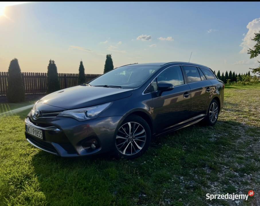 Toyota Avensis T27 EditionS Avensis Skłudy sprzedam