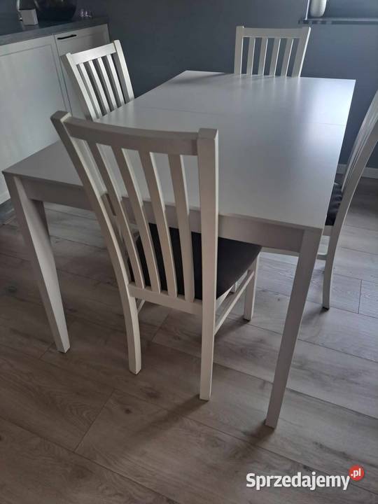 Sprzedam stół z 4 krzesłami 77cm Siedliki sprzedam