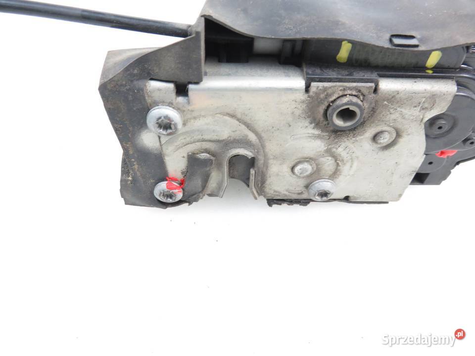 ZAMEK PRAWY PRZEDNI FIAT CROMA II 51780200 osobowe sprzedam