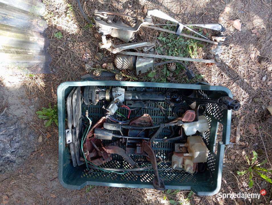 Części Fiat 126p lampa kierownica półka Dłutów sprzedam