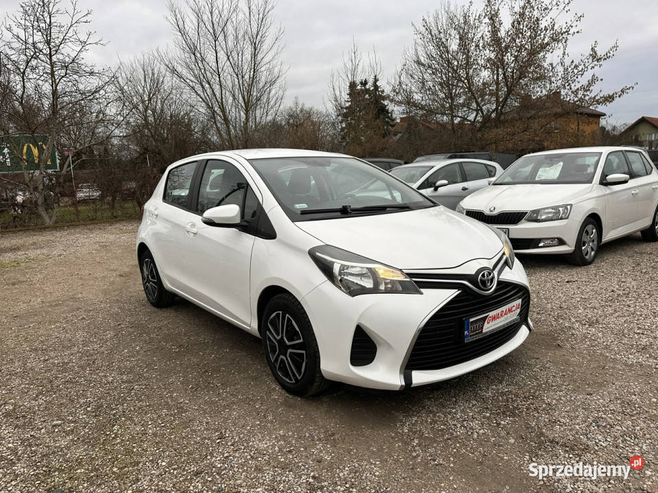 Toyota Yaris 13 benz 99KlimaIsofixSalon lakier metallic Yaris Warszawa sprzedam