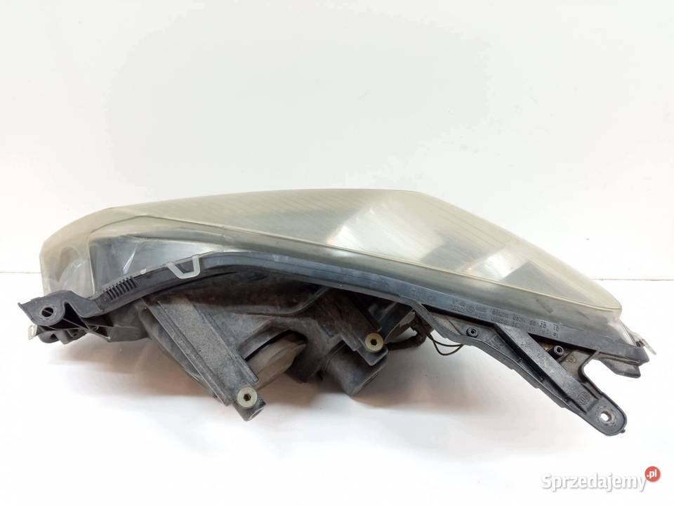 LAMPA PRZÓD PRAWA EU Opel Astra III 20042014 H