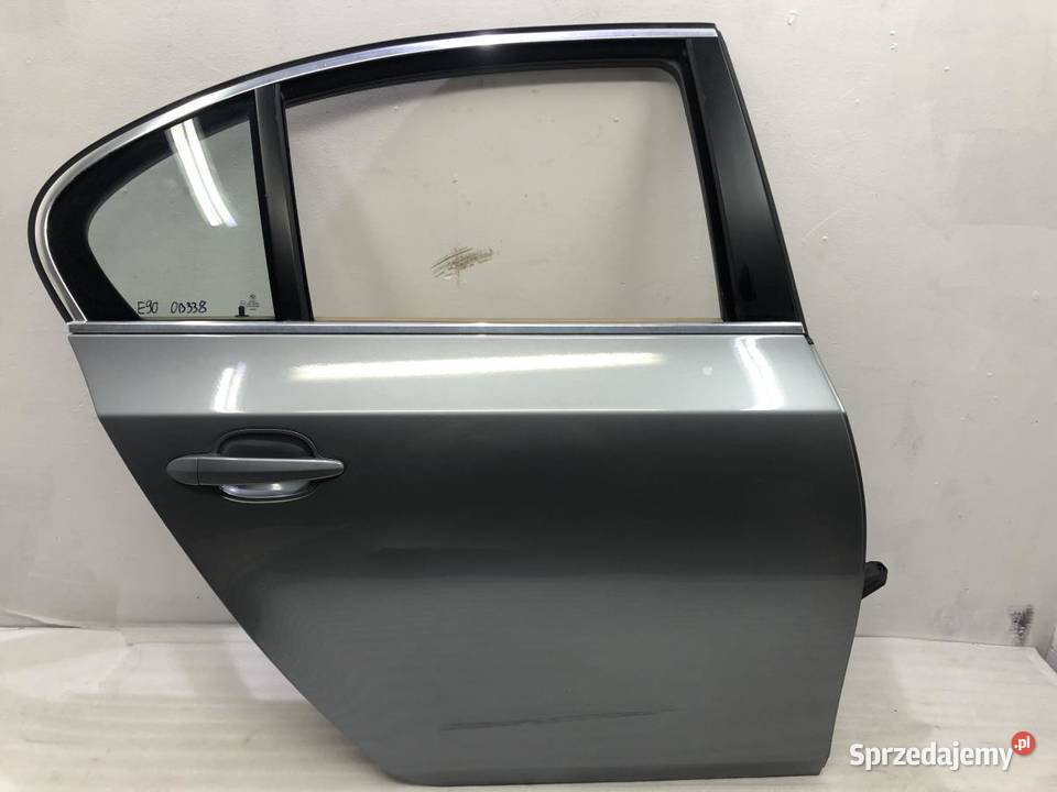 DRZWI KOMPLETNE PRAWY TYŁ BMW E60 530D osobowe sprzedam