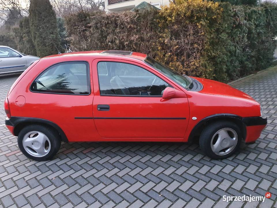 Opel Corsa B 12 8v 97r 13 lat w jednych rekach benzyna wielkopolskie Poznań