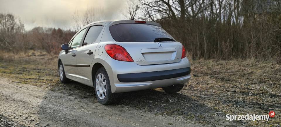 Peugeot 207 14 95KM Zgierz