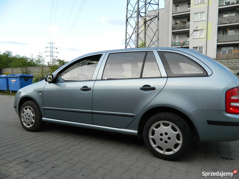 Ładna Skoda Fabia kombi 2003 ABS Warszawa