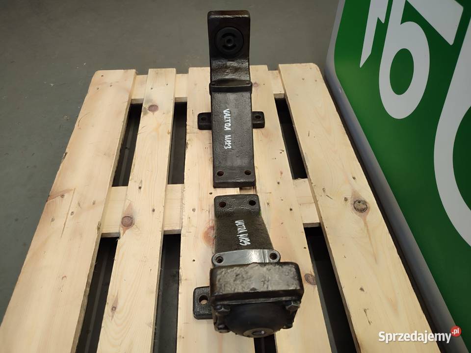 Łapa mocowanie kabiny TB0690E Valtra N123 Wilkowo sprzedam