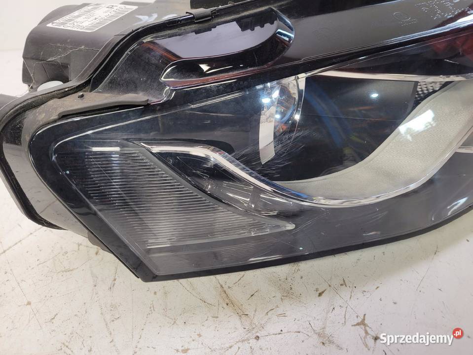 REFLEKTOR XENOX PRAWY PRZÓD AUDI A4 B8 osobowe śląskie Przystajń