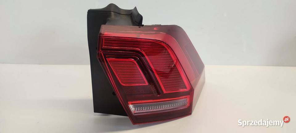 VW TIGUAN ALLSPACE LAMPA PRAWY TYŁ 5NL945096A osobowe dolnośląskie