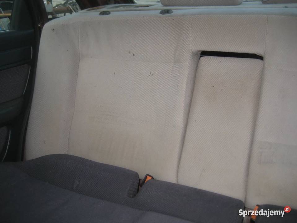audi 100 c4 sedan 9094r siedzenie kanapa tył Rakoniewice