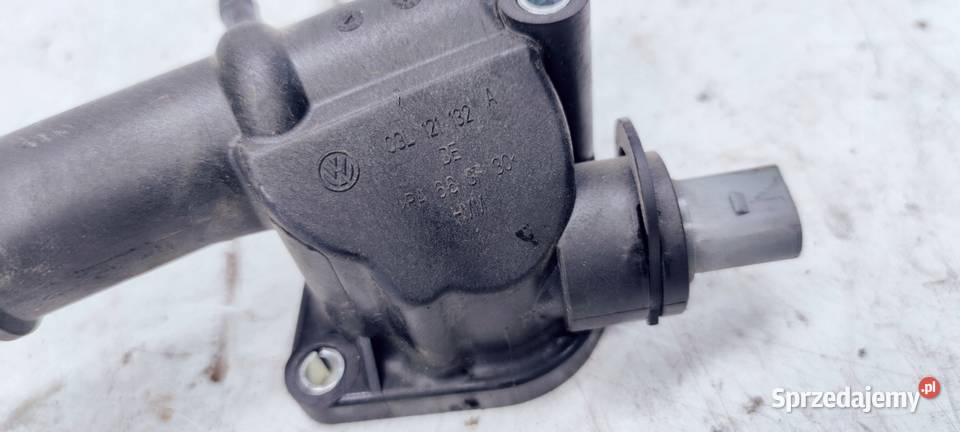 KRÓCIEC WODY AUDI VW SKODA 20 TDI 03L121132A osobowe Króćce głowicy Przystajń