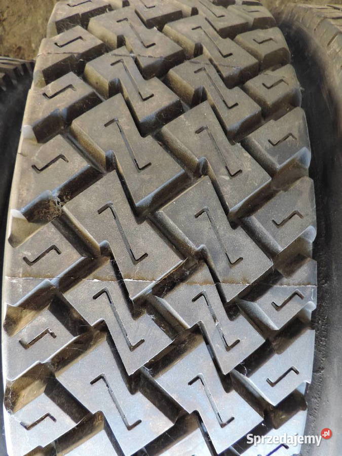 Opona 31580R225 315 80 225 Bieżnikowane