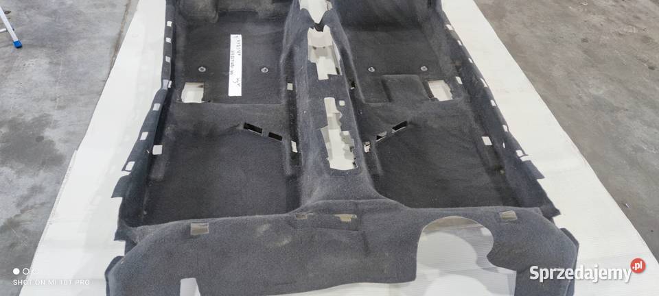 DYWAN WYKŁADZINA AUDI A1 8X 8X1863367 EUROPA 3 śląskie Przystajń