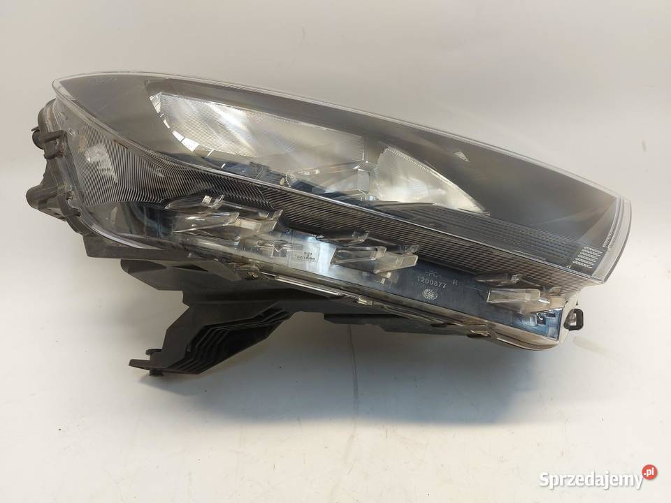 Ford Tourneo Connect III MK3 LAMPA PRAWA PRZÓD sprzedam