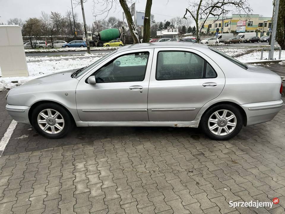 Lancia Lybra 16gaz z opłatami Rok produkcji 2000