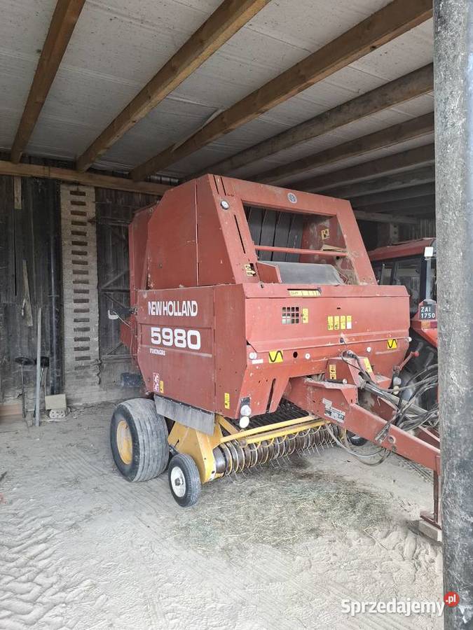 Prasa rolującą Holland 5980 Szklarnia