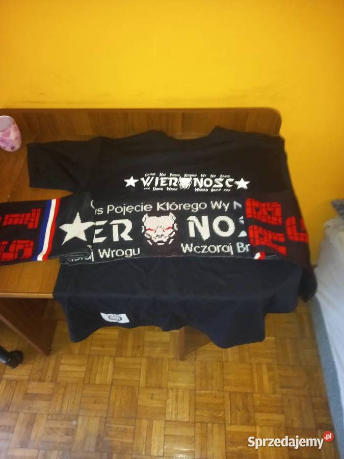 szalik sportowy i t shirt TS WISLA Wrocław