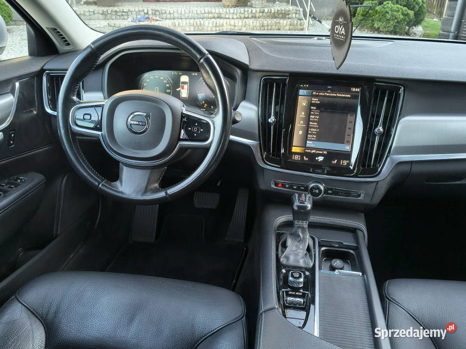 Volvo V90 20d 150 Business Servis ASO czujnik parkowania sprzedam