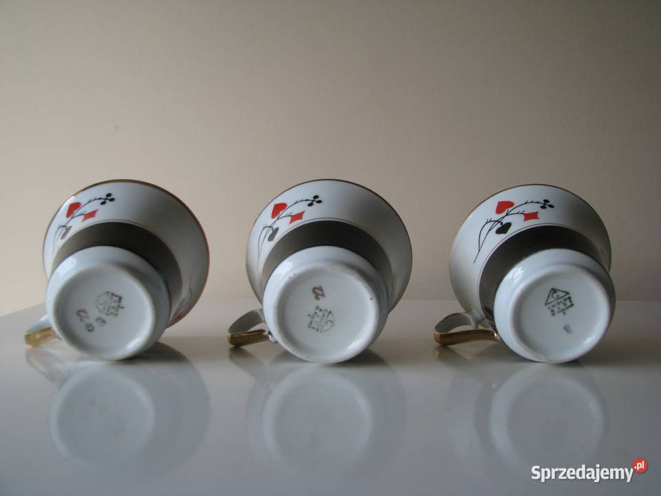 Piękne porcelanowe filiżanki karciane ze Brzegi