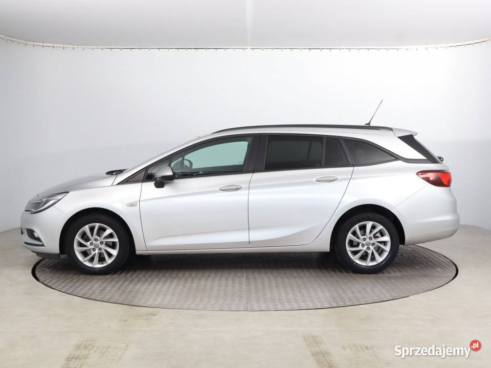 Opel Astra 14 T Rok produkcji 2017