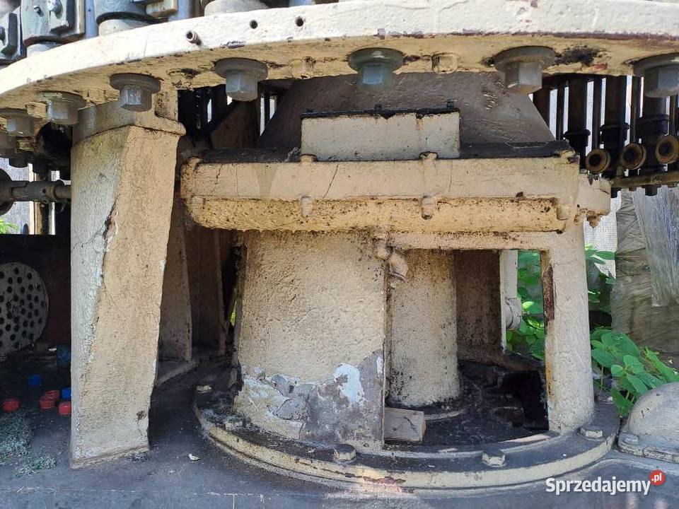 Nalewarka zakręcarka monoblok NAGEMA BF 408 do Stary Sącz