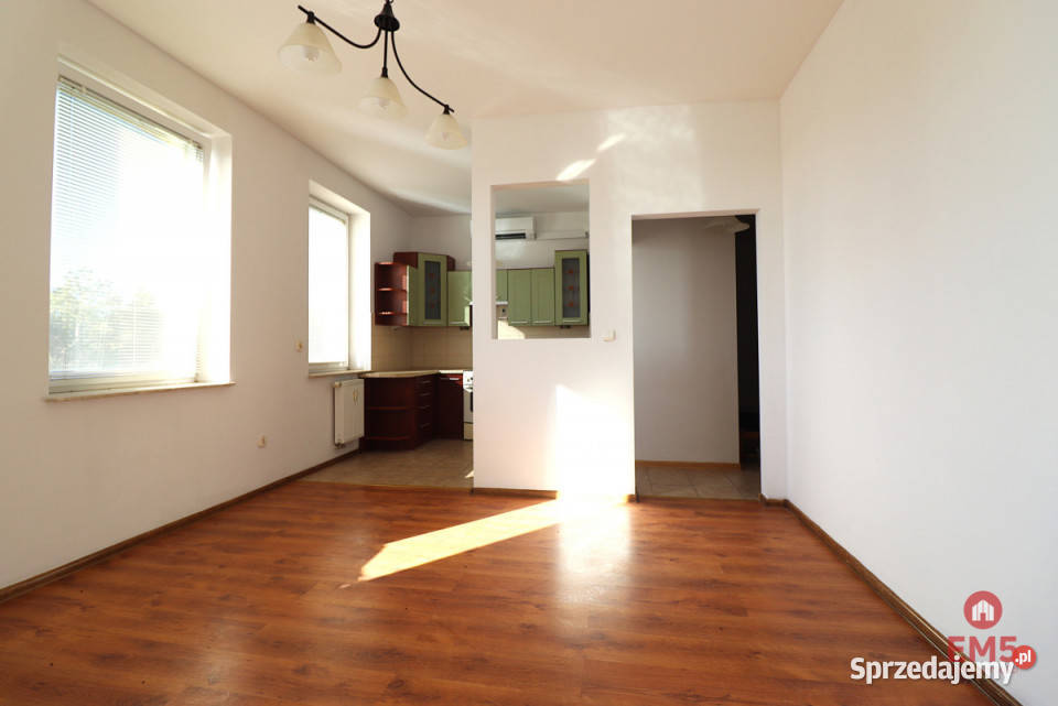 sprzedaży mieszkania 582m2 3 pok Nowinka 58.2m2