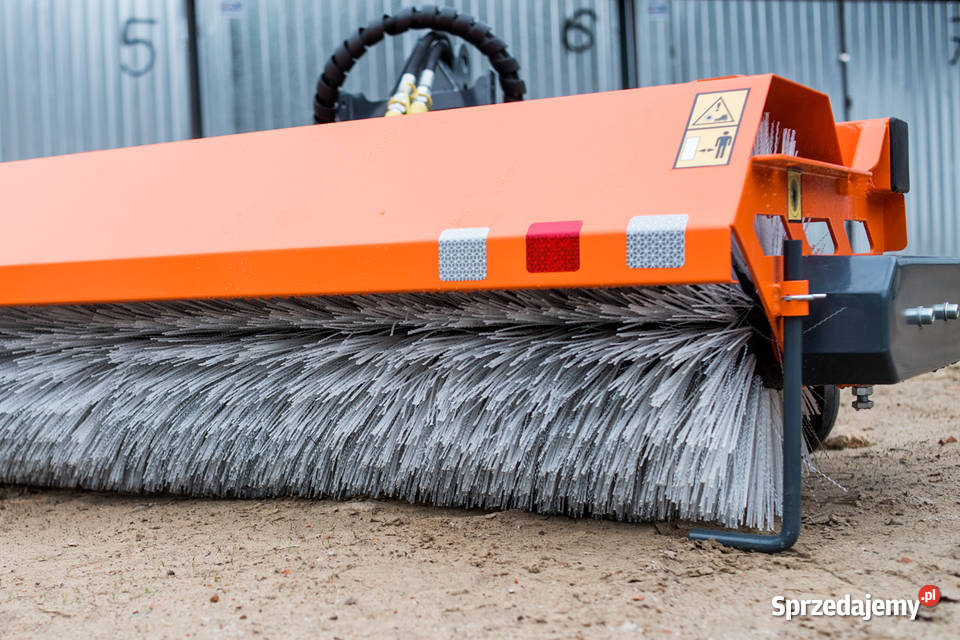 Zamiatarka mechaniczno hydrauliczna model ZW 135 świętokrzyskie Końskie