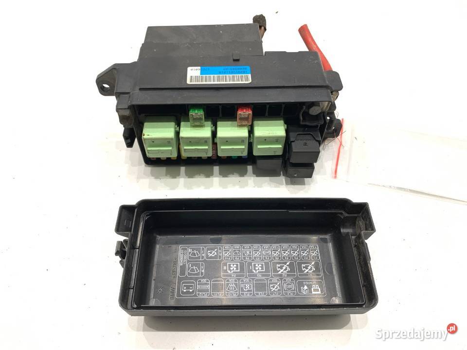 SKRZYNKA BEZPIECZNIKÓW MINI COUNTRYMAN R60 osobowe