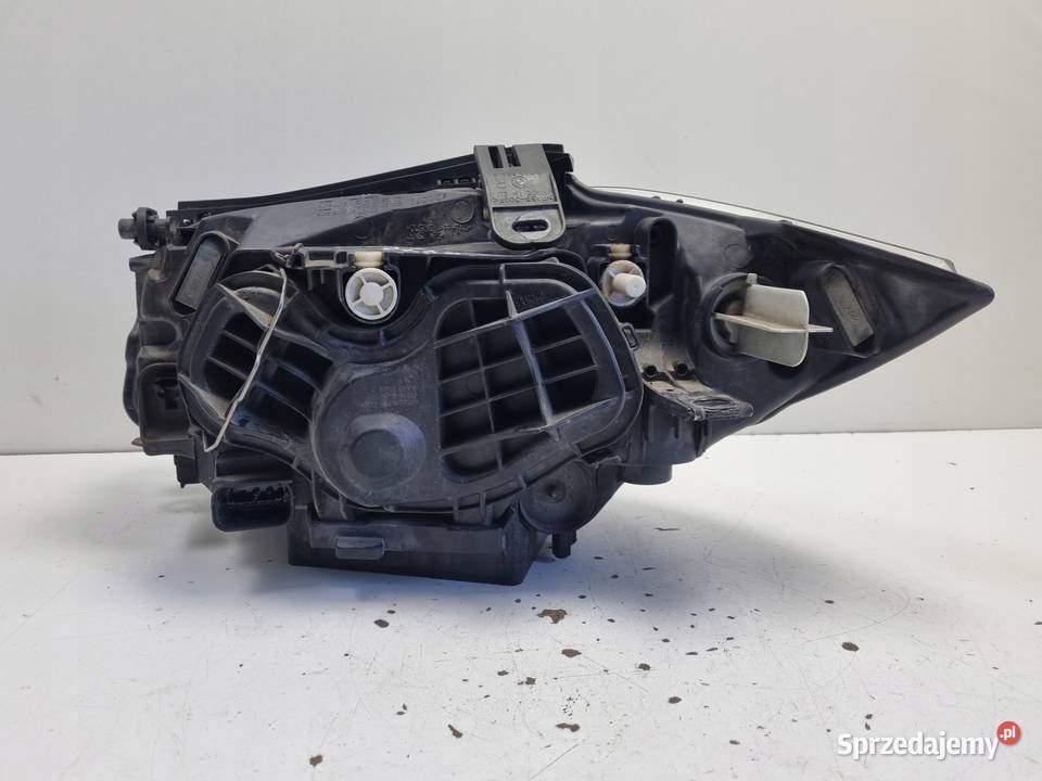 LAMPA PRAWA BMW E87 0411r PRZEDNIA PRAWY PRZÓD Rudka