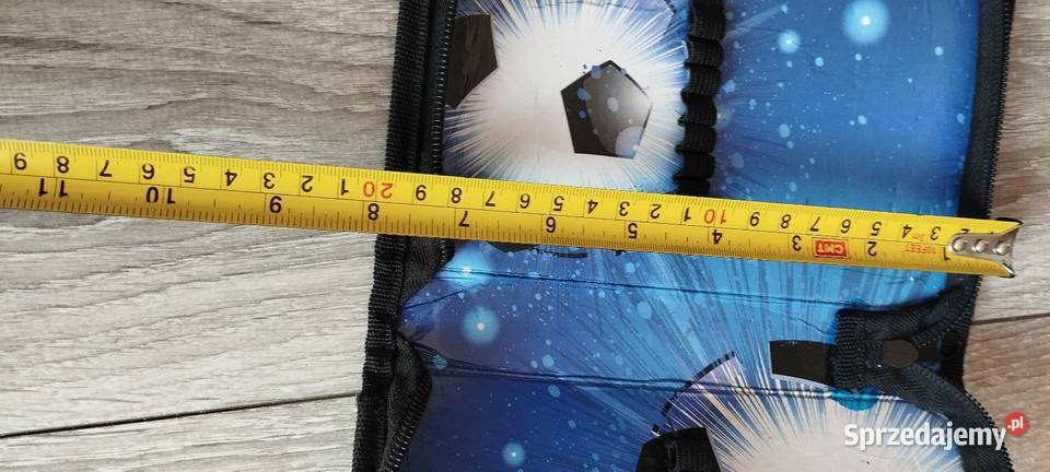 piórnik szkolny piłka Poznań