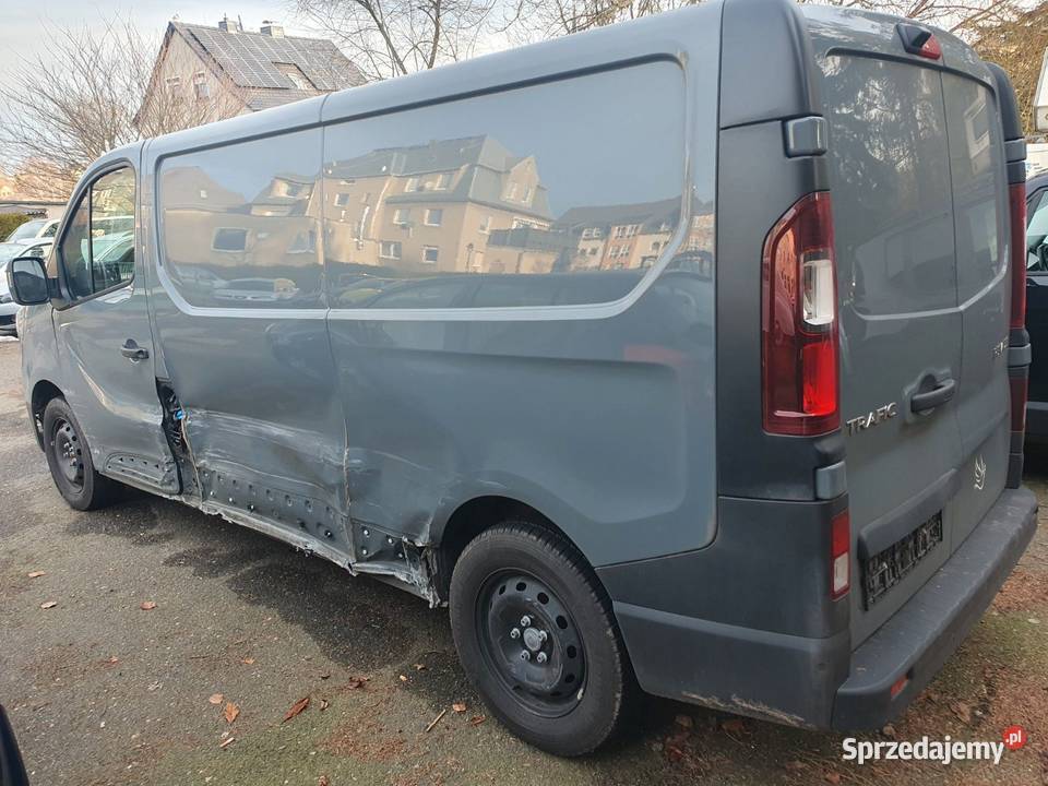 Renault Trafic Long 20 DCI manualna Piła