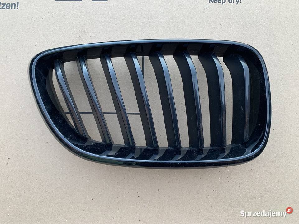 7295526 nerka grill atrapa chłodnicy Prawa bmw 2 Szczecin