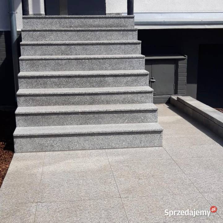 Stopień granitowy G602 Bianco Sardo sprzedam