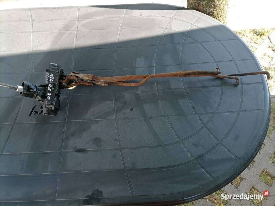 Mercedes w124 260e benzyna manual Różne Części Łochów