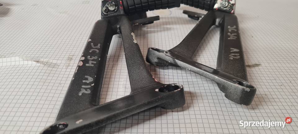 Honda CBR 125 JC 34 set sety tył komplet 7800