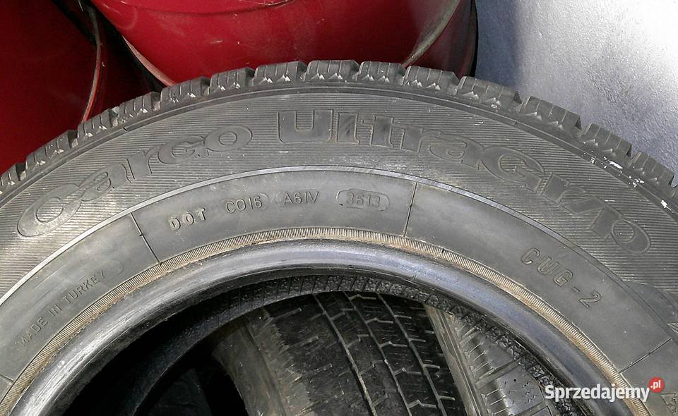 21565R15C zimowe komplet Goodyear Cargo
