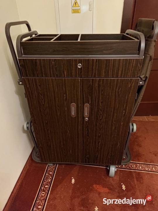 Wózek serwisowy hotelowy zamykany z koszami Piekary Śląskie sprzedam