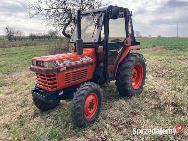 Kubota 40 4x4 sadowniczy Bielecha