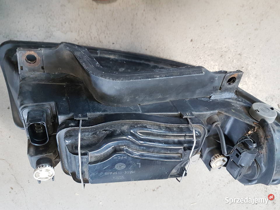 SEAT LEON I TOLEDO II REFLEKTOR LEWY LAMPA PRZOD Rok produkcji 2005 Turek