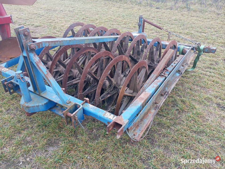 Pług obrotowy naud wielkopolskie Buk