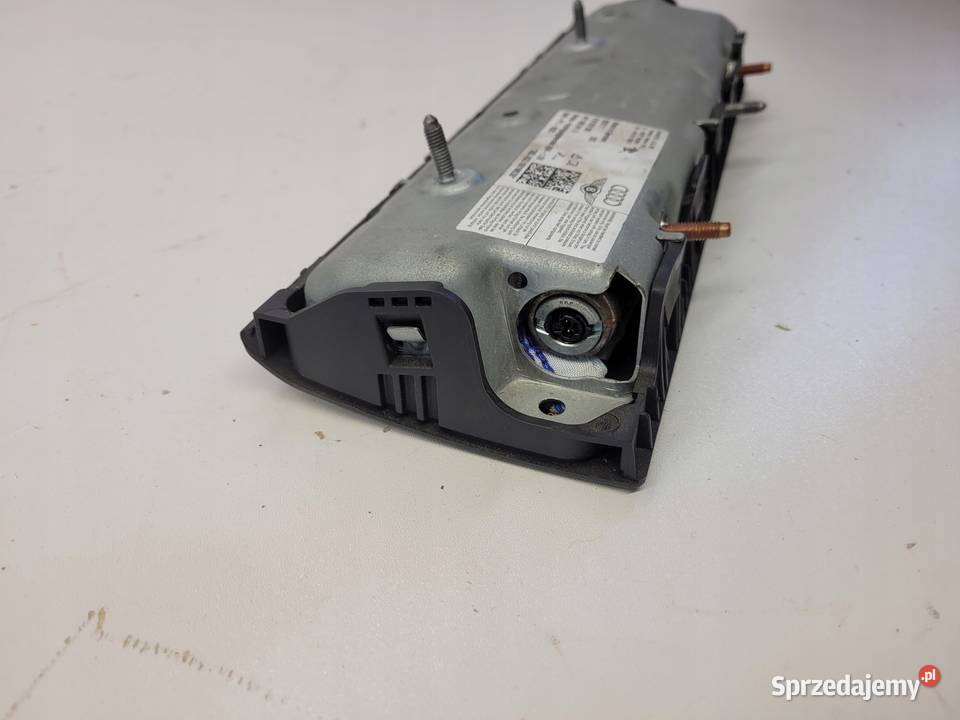 PODUSZKA KOLANOWA KIEROWCY AUDI A8 D4 4H1880841A osobowe