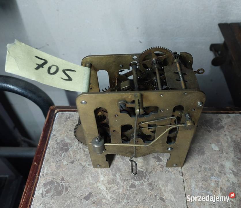 705 Mechanizm starego zegara ściennego HAU Tczew