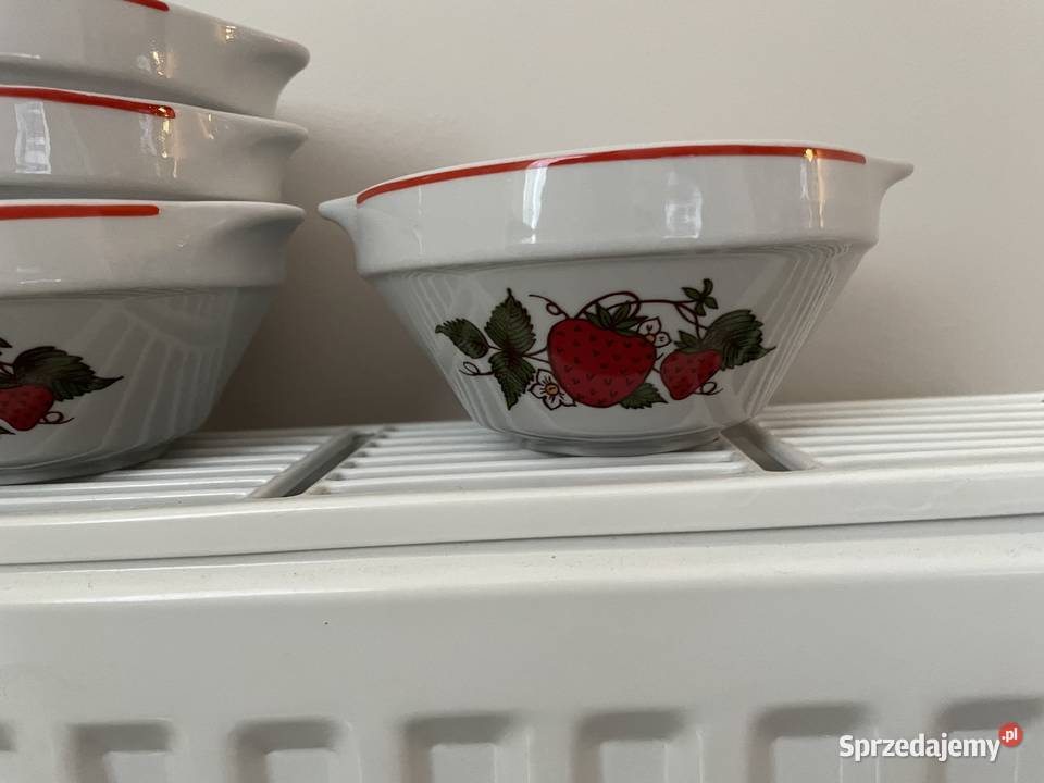 Lubiana Truskawki salaterka PRL Pruszcz Gdański