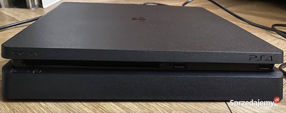sprzedam 4 SLIM 500 GB do tego dwa pady i pięć lubelskie Lublin sprzedam