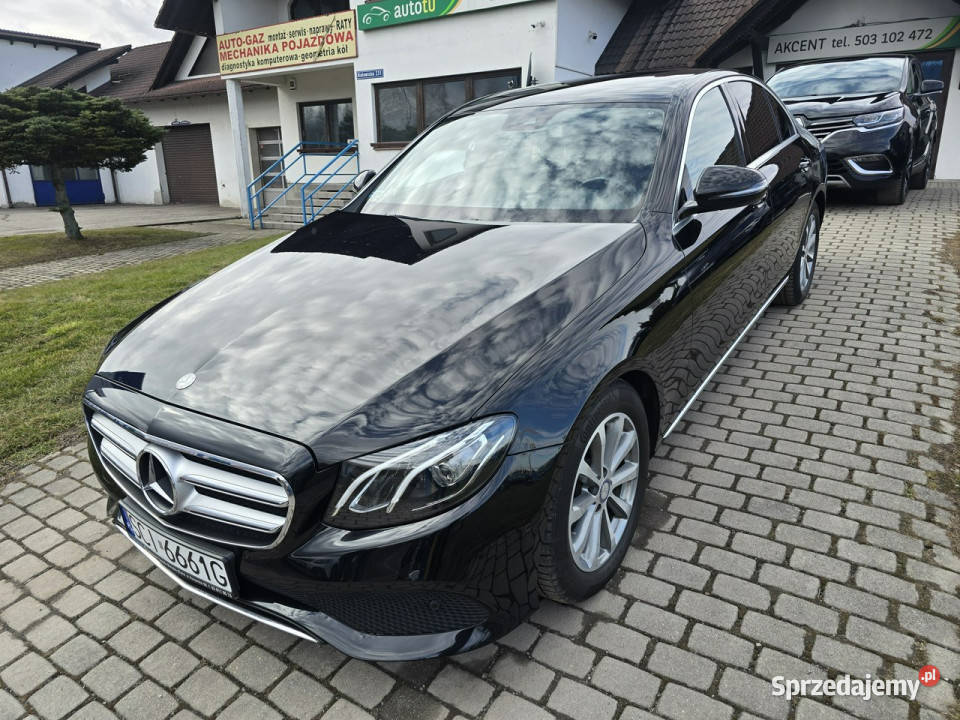 Mercedes E 220 Avantgarde bezwypadkowy pełny światła LED Samochody osobowe śląskie Ustroń