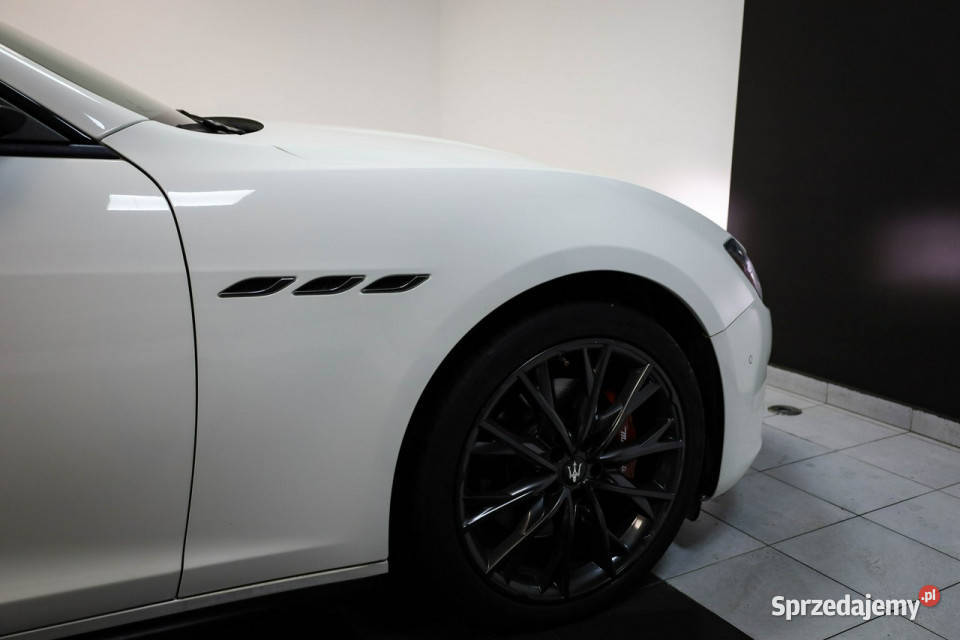 Maserati Ghibli 350AutomatSkórySzyberdachVAT23 centralny zamek