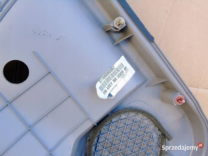 TAPICERKA BOCZEK DRZWI PRAWY TYŁ NISSAN ALMERA